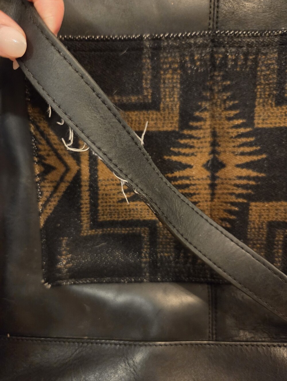 Pendleton Cross Body - Picture 7 of 7